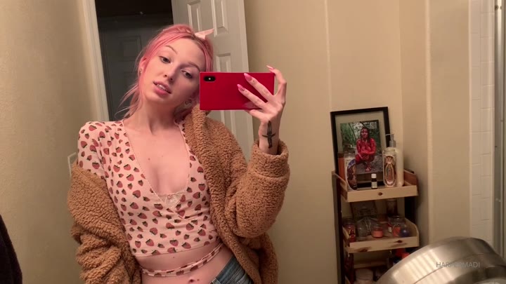 Irresistible Harper Madi OnlyFans Leaks