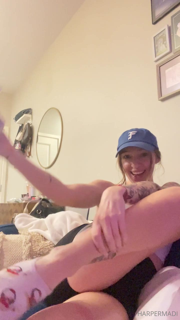 Exposed Beautiful Harper Madi Nudes